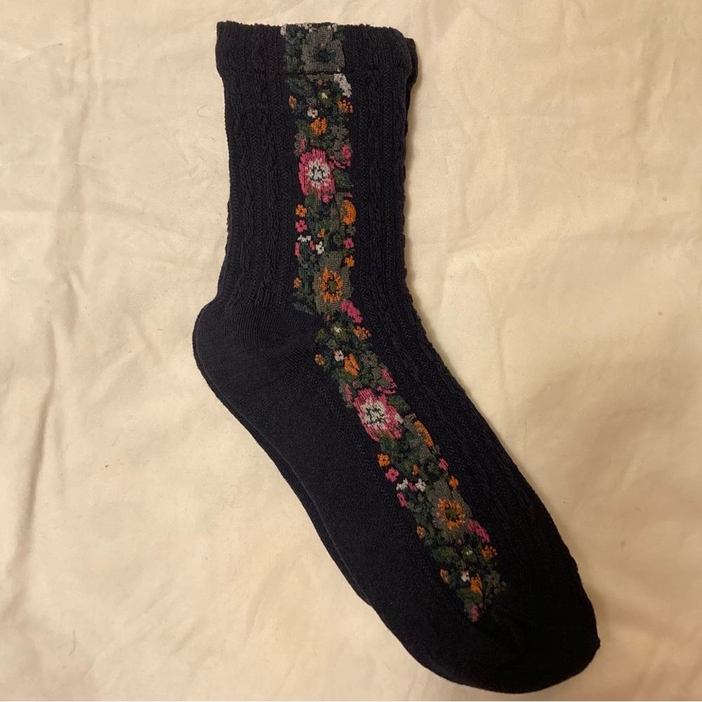 Colorful Floral Patterned Socks - Picture 2 of 10